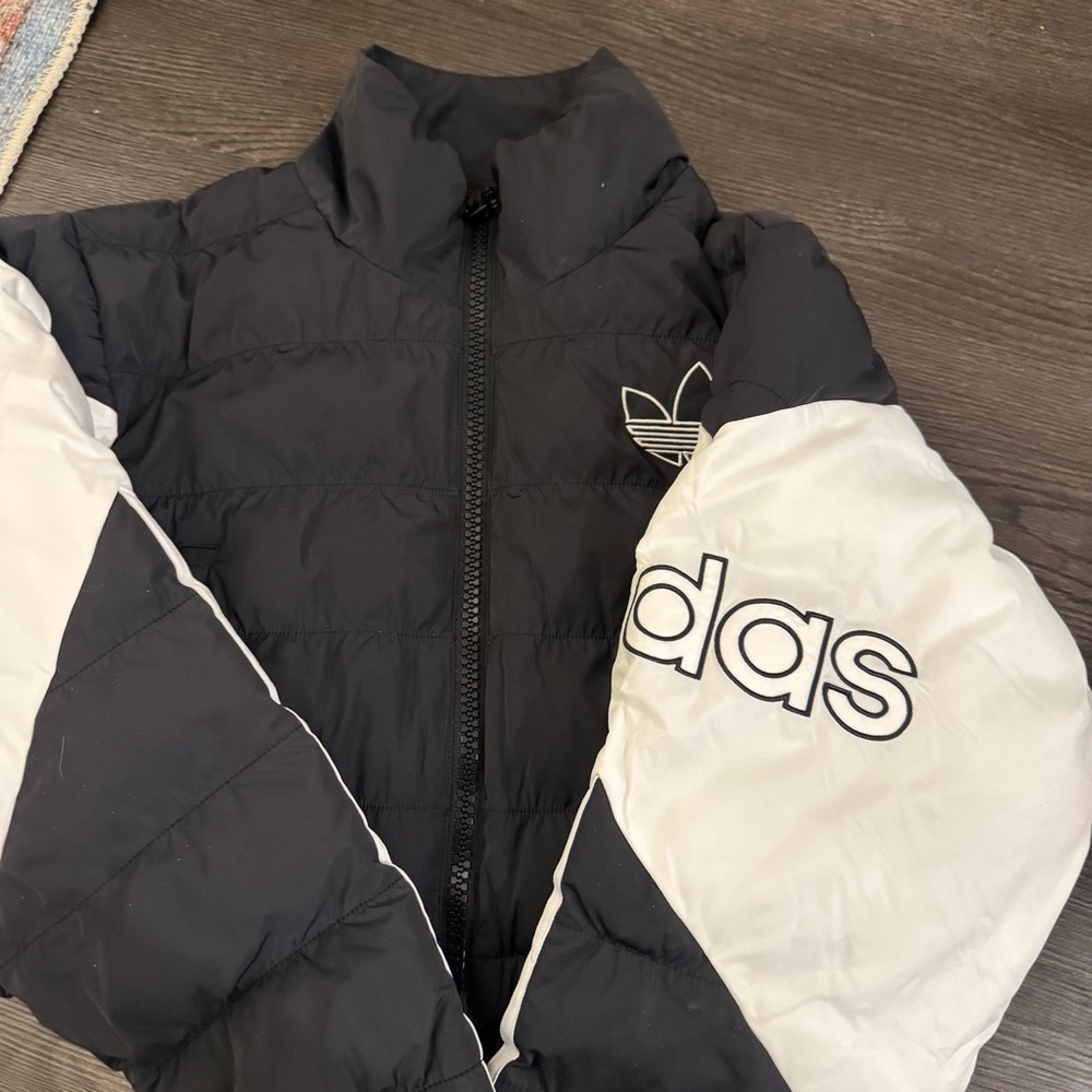 Adidas Cropped Puffer (Jennie from BLACKPINK wore)